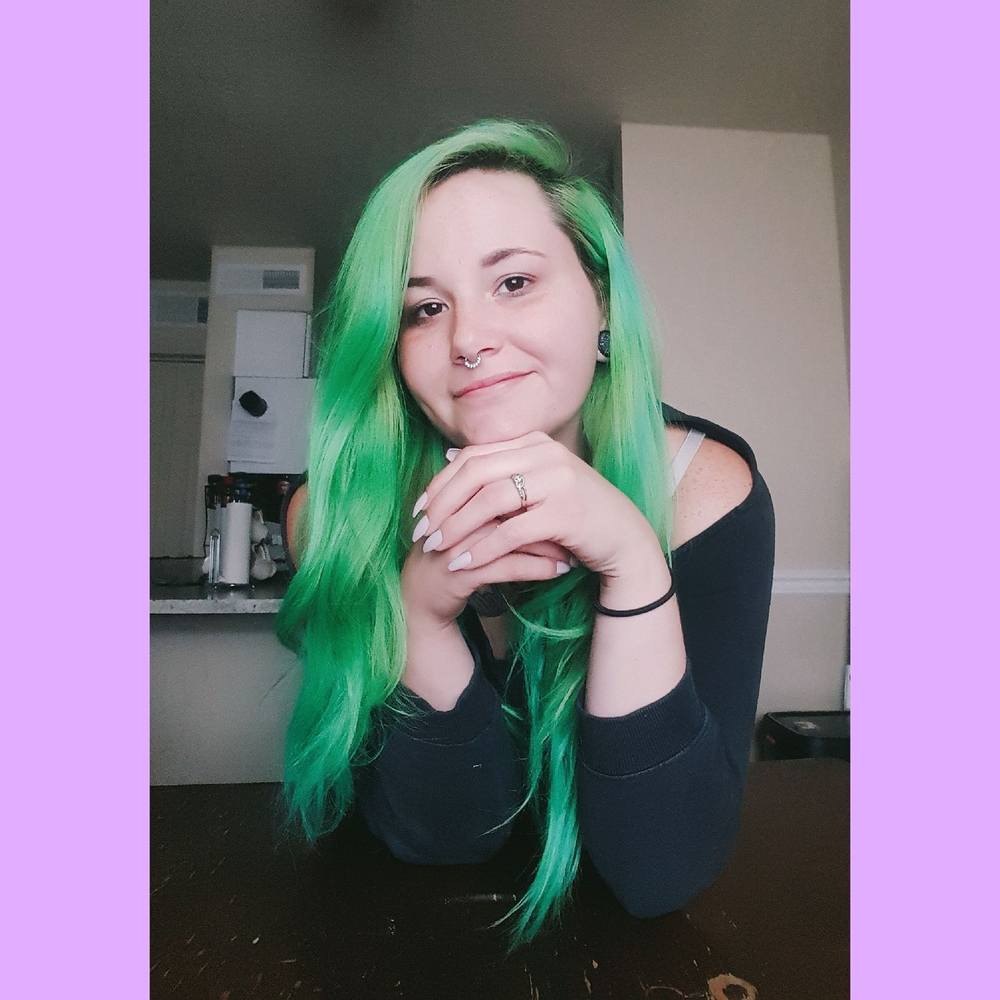 Meet your Posher, Christina